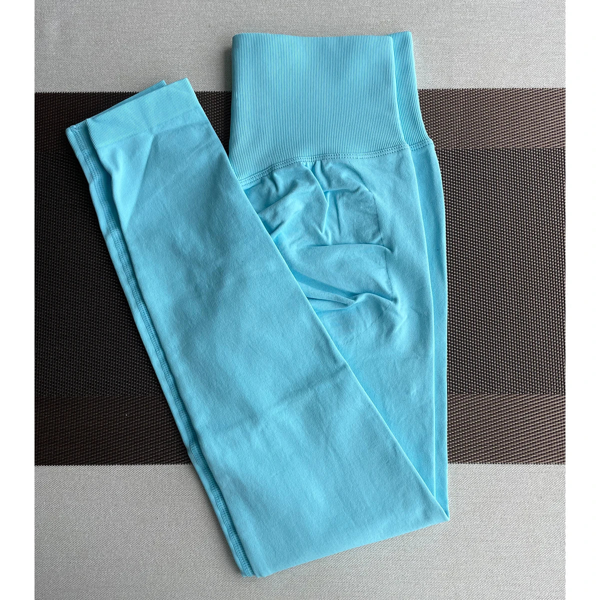 High Waist Yoga Leggings โ Seamless & Butt-Lifting