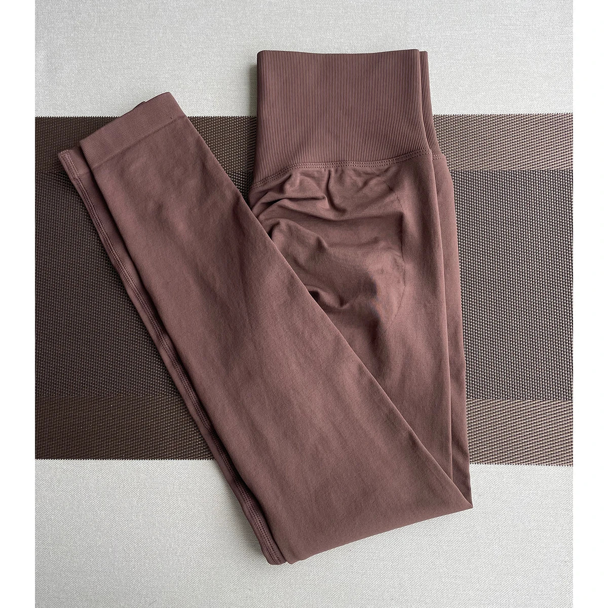 High Waist Yoga Leggings โ Seamless & Butt-Lifting