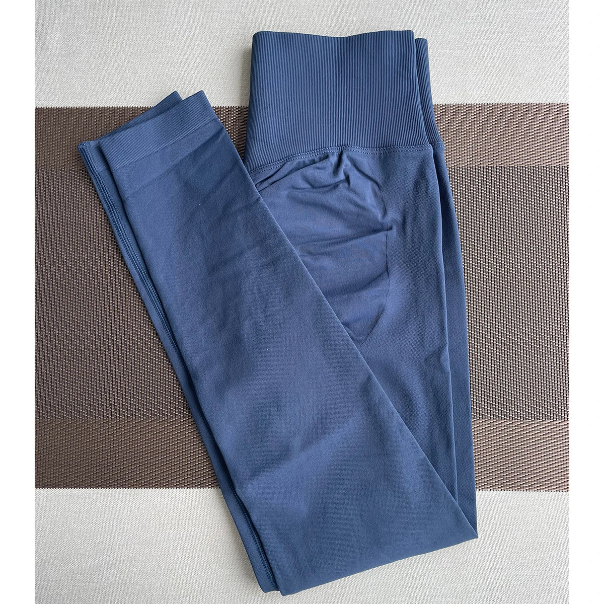 High Waist Yoga Leggings – Seamless & Butt-Lifting