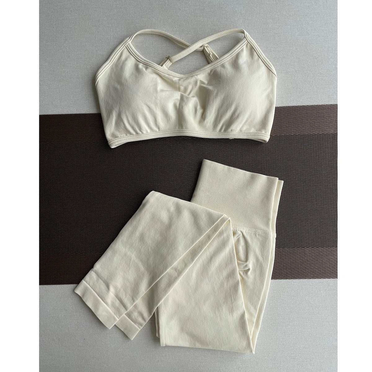 High Waist Yoga Leggings – Seamless & Butt-Lifting