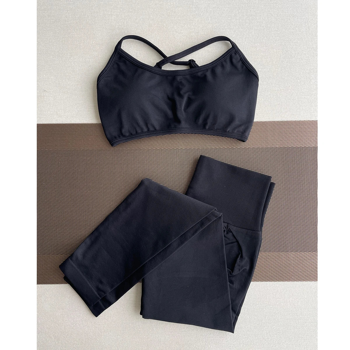 High Waist Yoga Leggings – Seamless & Butt-Lifting