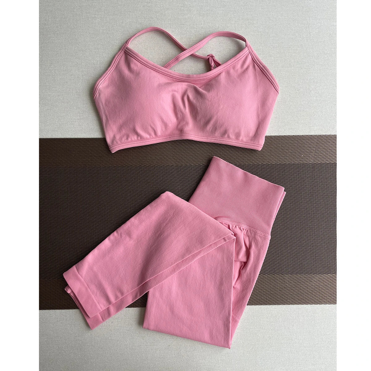 High Waist Yoga Leggings – Seamless & Butt-Lifting