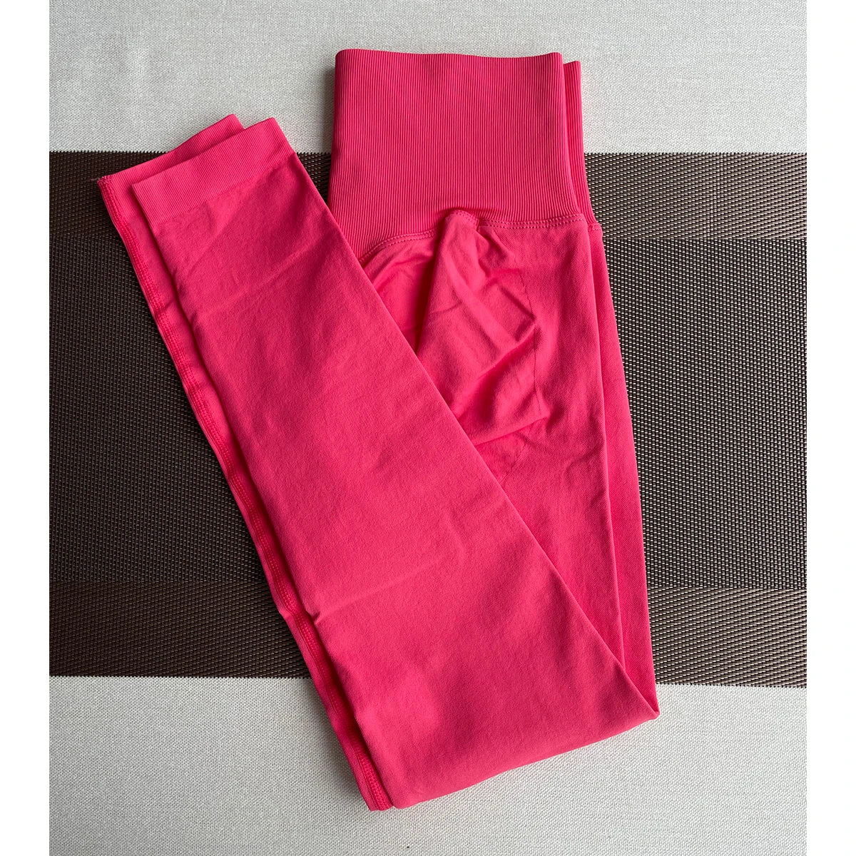 High Waist Yoga Leggings – Seamless & Butt-Lifting